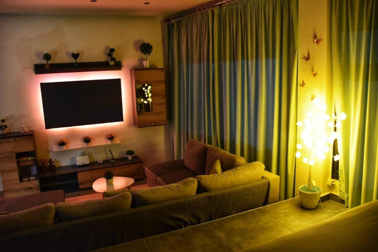 Alexander Apartment Сере Экстерьер фото
