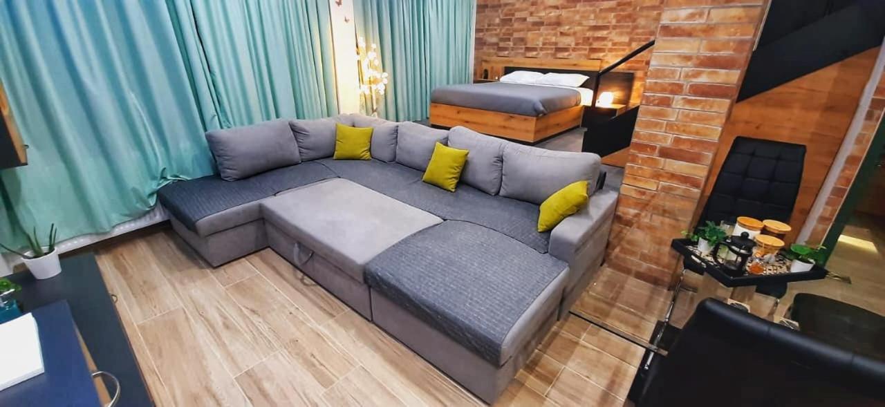 Alexander Apartment Сере Экстерьер фото